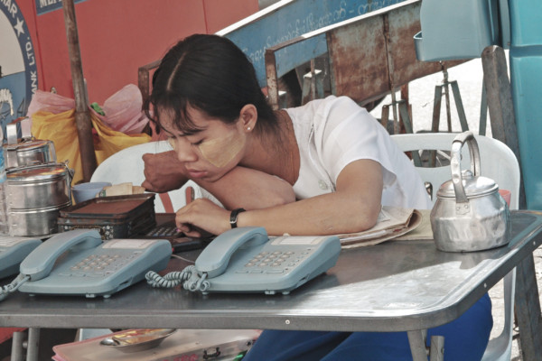 (ヤンゴン、2002年)(c) 筆者撮影