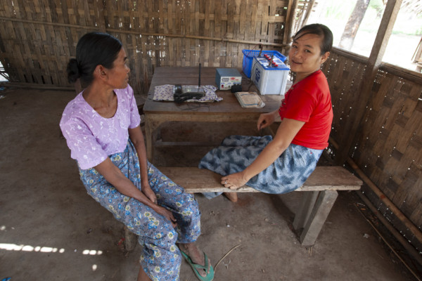 (ラカイン州・ミャウーウー、2010年)(c) 筆者撮影